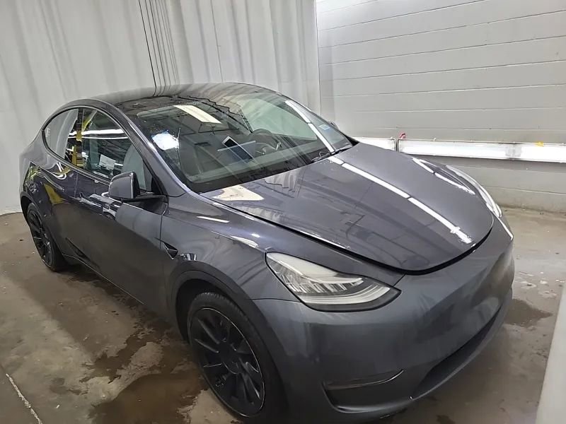 Used 2021 Tesla Model Y Long Range AWD/4WD image 8
