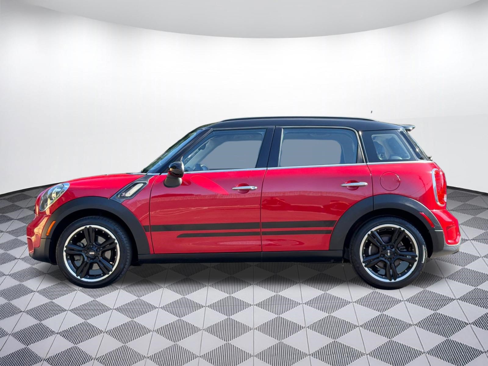 Used 2012 MINI Cooper Countryman S FWD image 2