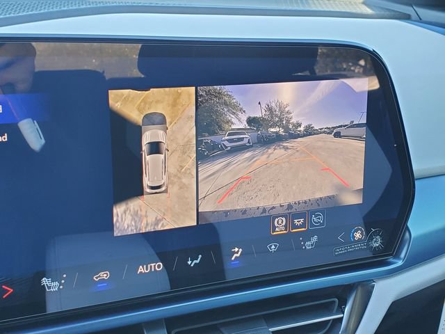 New 2026 Chevrolet Equinox EV LT AWD/4WD image 13