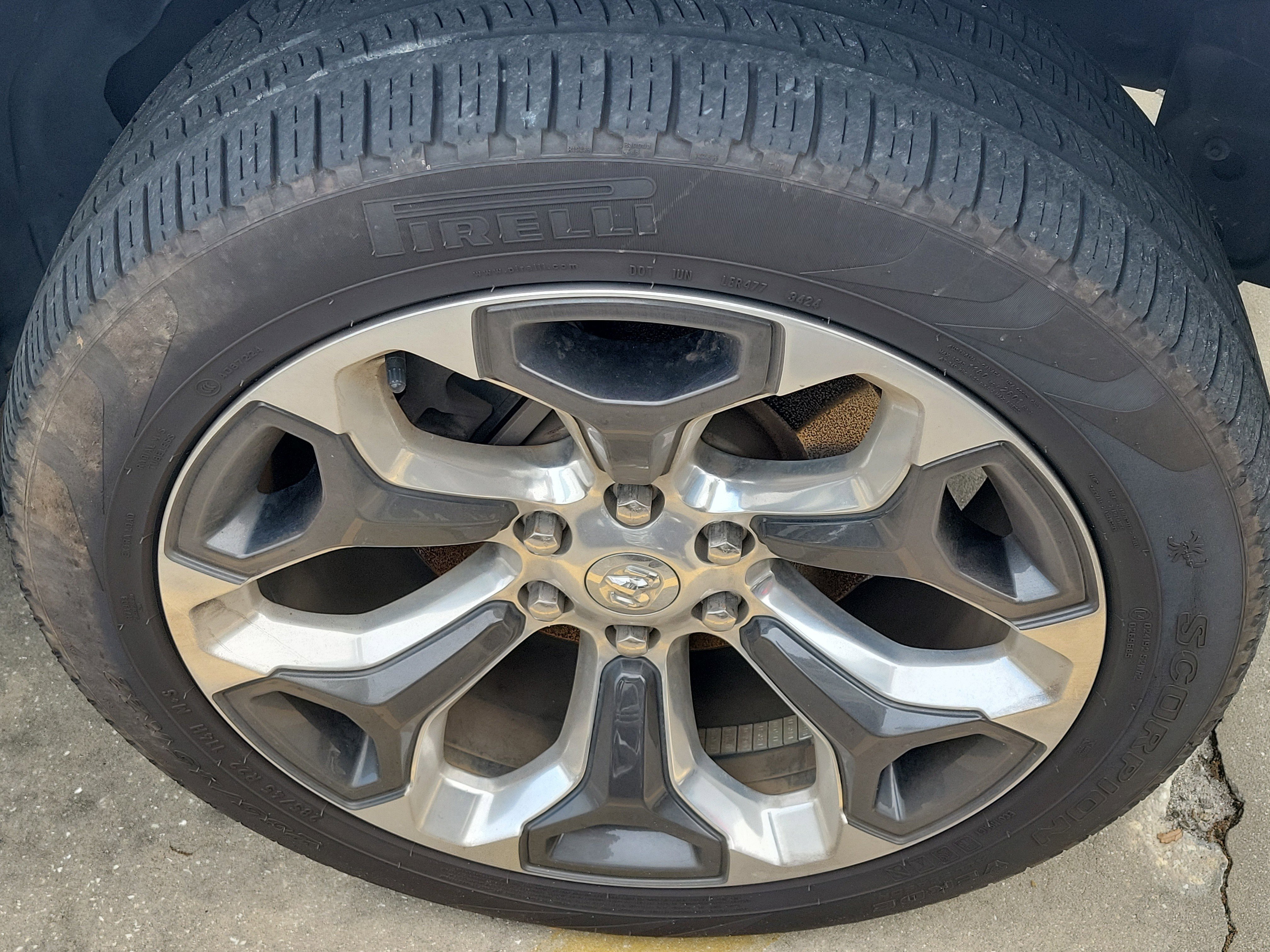 Used 2022 RAM 1500 Limited image 6