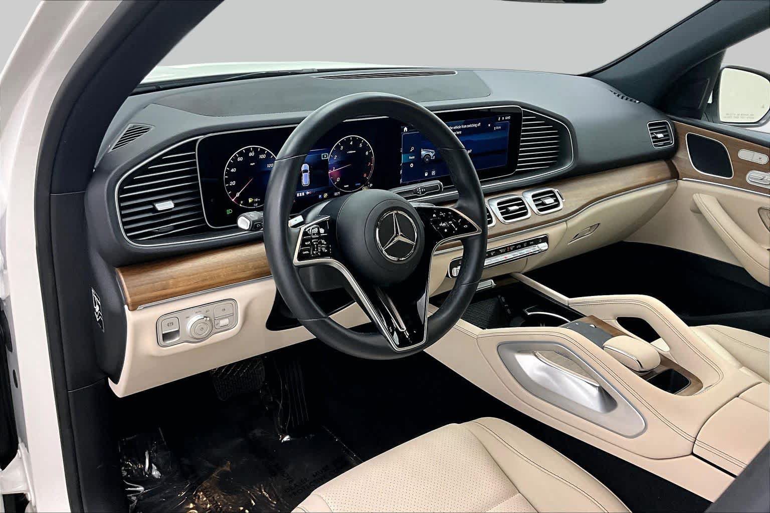 Used 2025 Mercedes-Benz GLE 350 4MATIC image 17