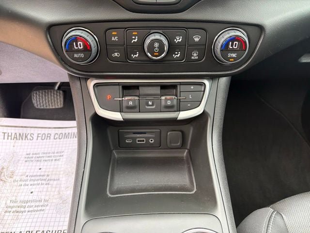 Used 2022 GMC Terrain SLT w/ Tech Package AWD/4WD image 14