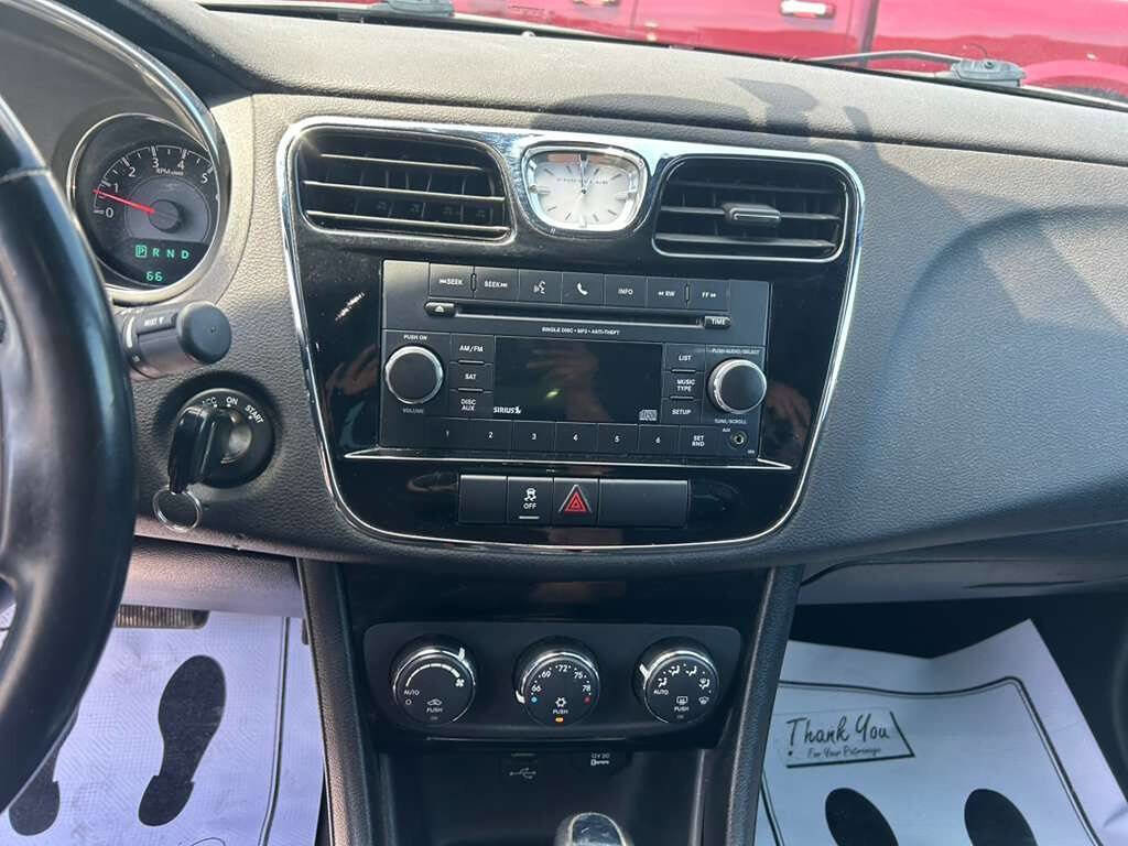 Used 2014 Chrysler 200 Touring w/ 200 S Group FWD image 13