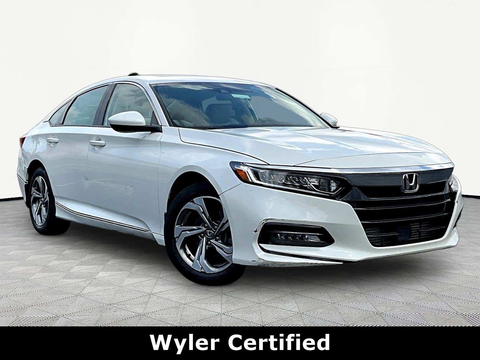 Used 2019 Honda Accord EX image 3