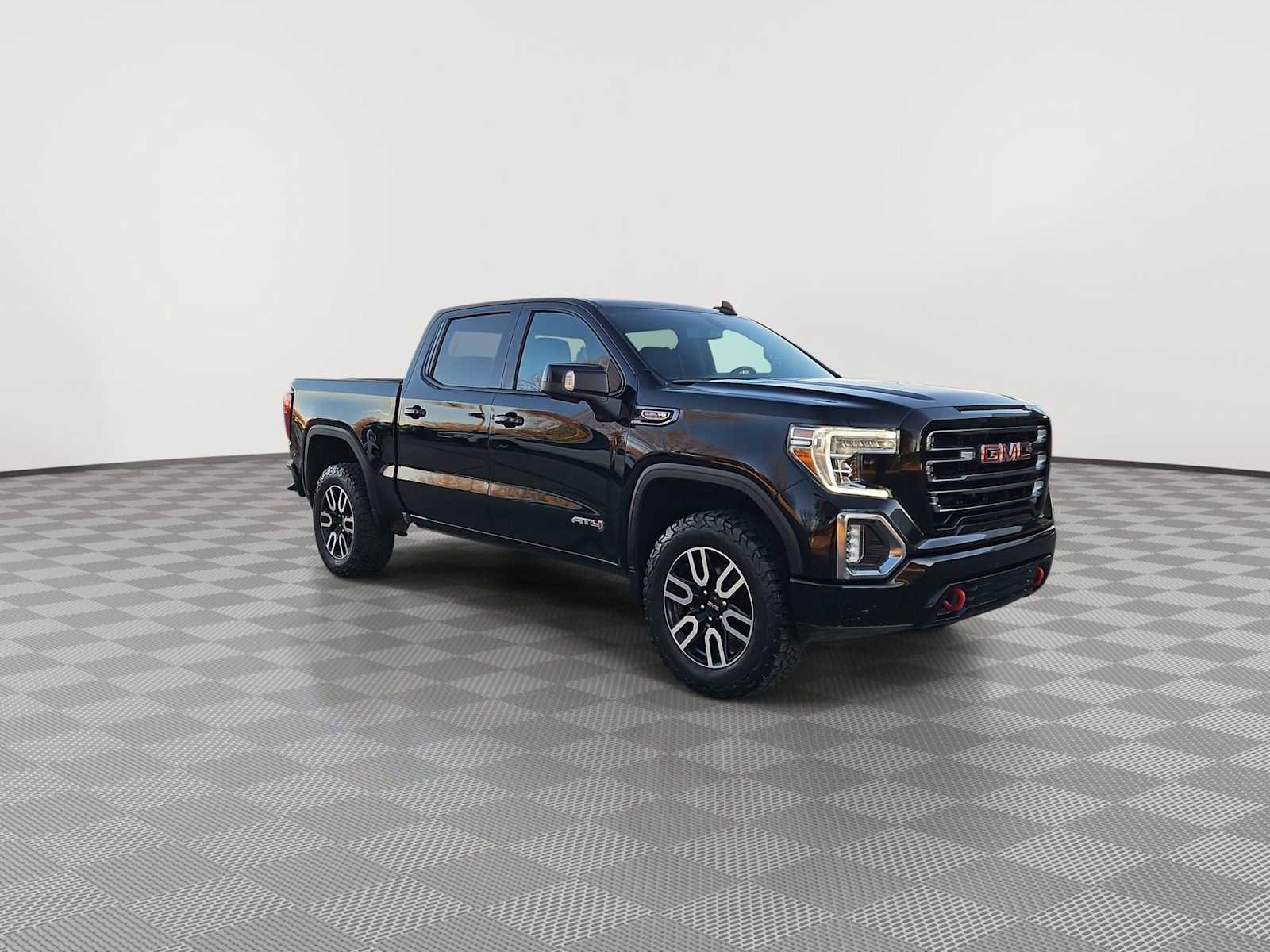 Used 2021 GMC Sierra 1500 AT4 image 2
