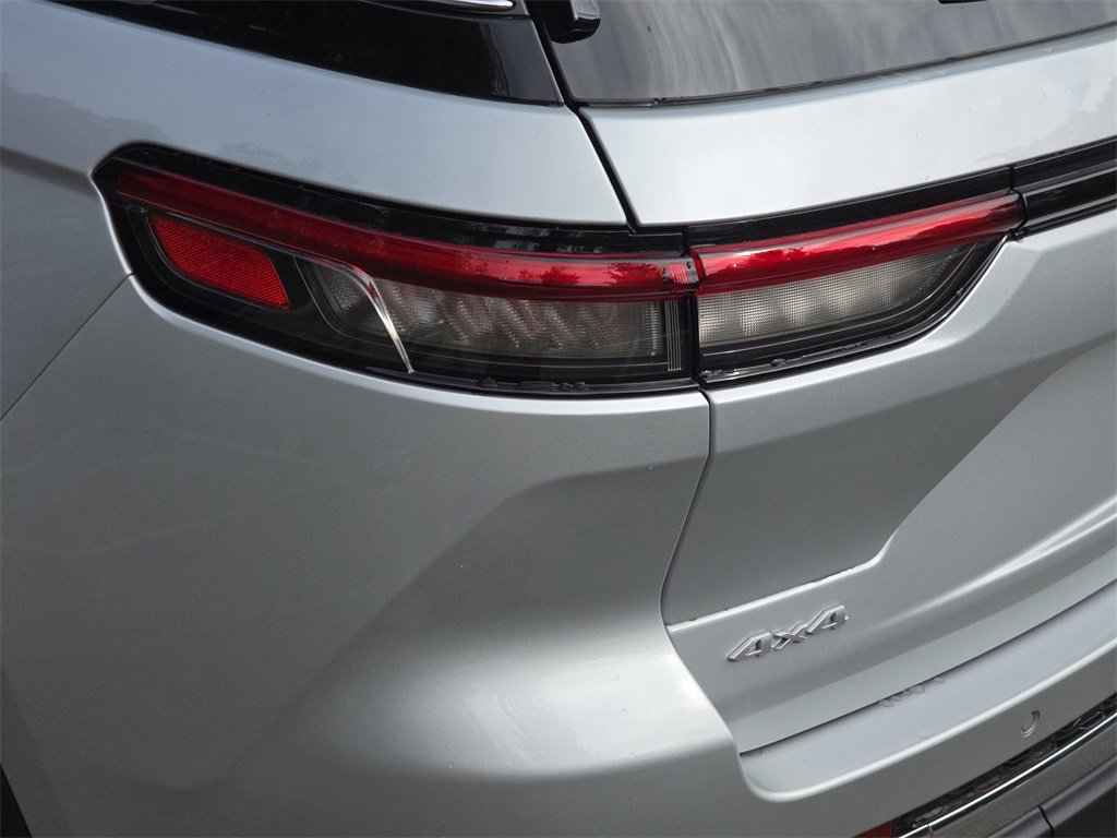 New 2025 Jeep Grand Cherokee Limited w/ Luxury Tech Group II image 37