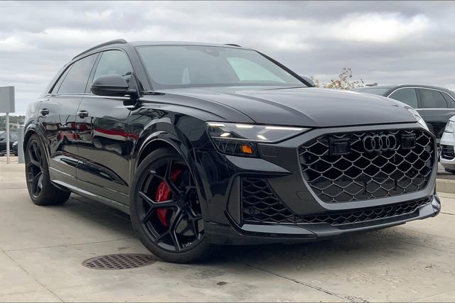 New 2026 Audi RS Q8 performance image 2