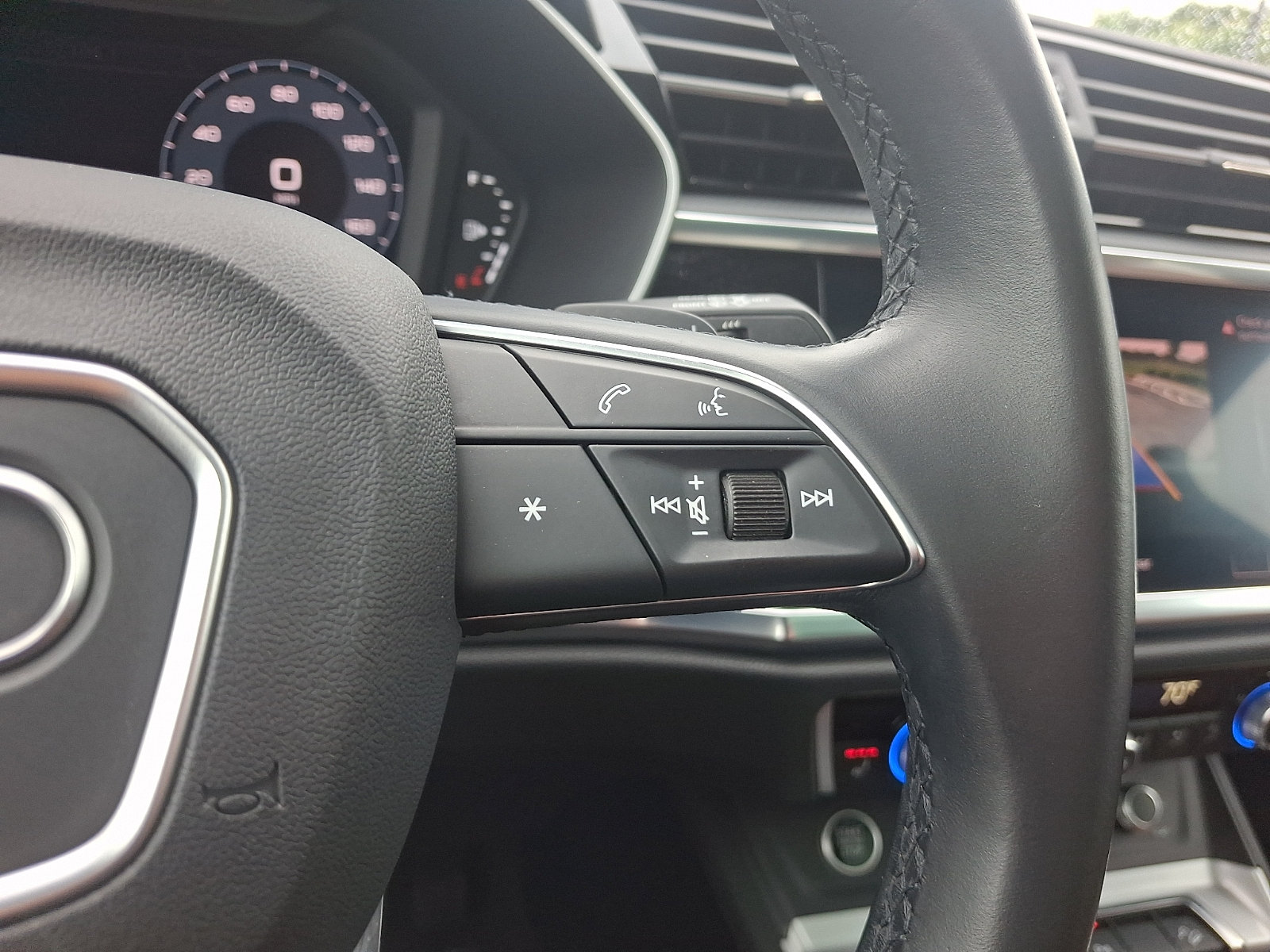 Used 2021 Audi Q3 2.0T Premium Plus w/ Premium Plus Package AWD/4WD image 24