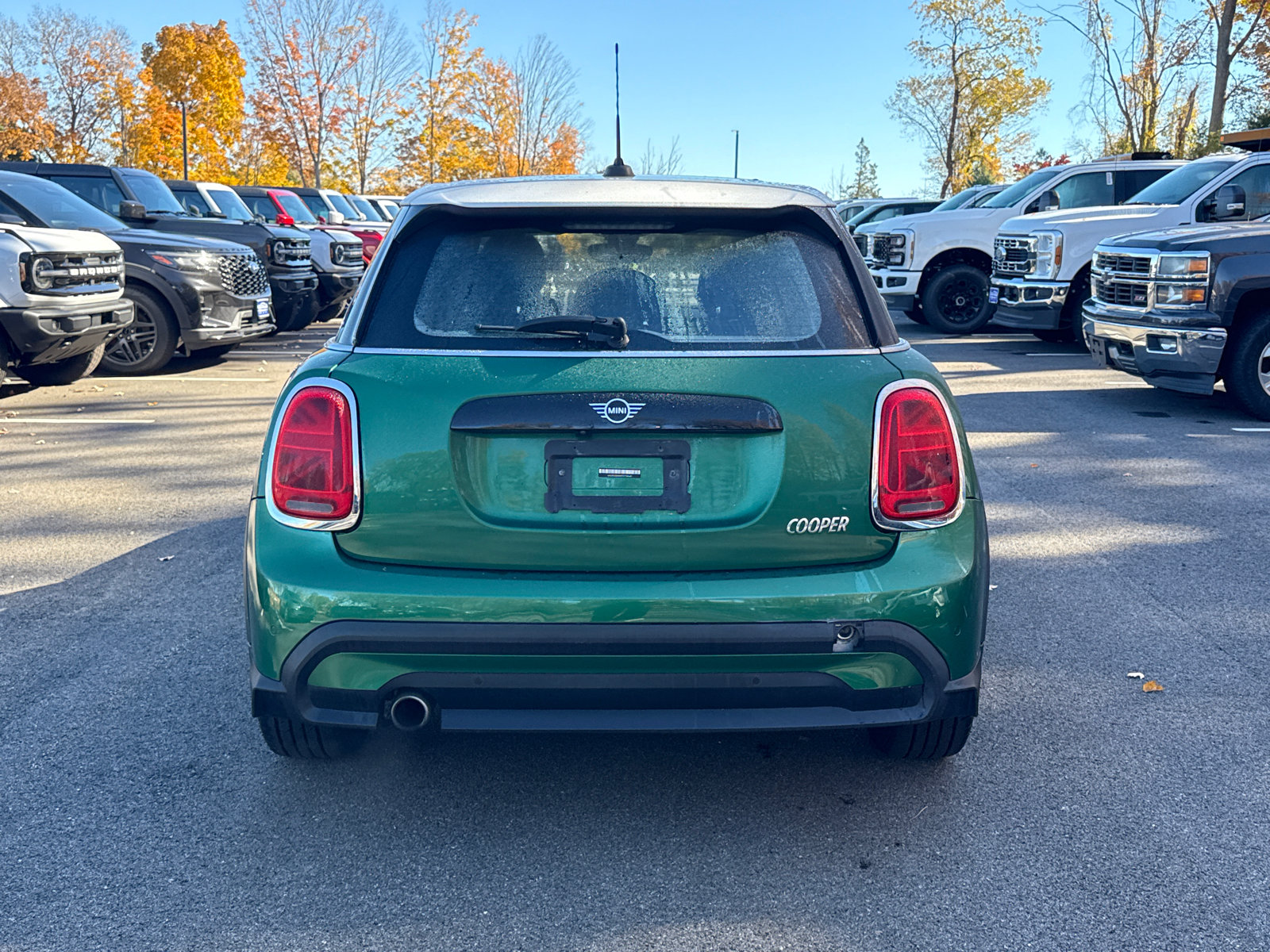Used 2023 MINI Cooper 4-Door Hardtop FWD image 5