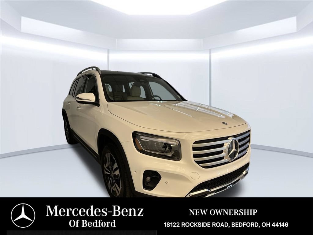 Used 2026 Mercedes-Benz GLB 250 4MATIC image 7