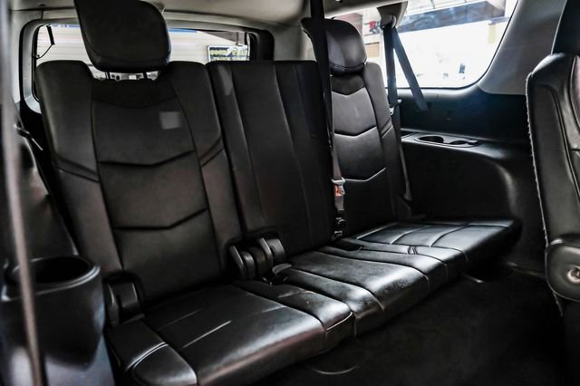 Used 2018 Cadillac Escalade ESV Premium Luxury AWD/4WD image 44