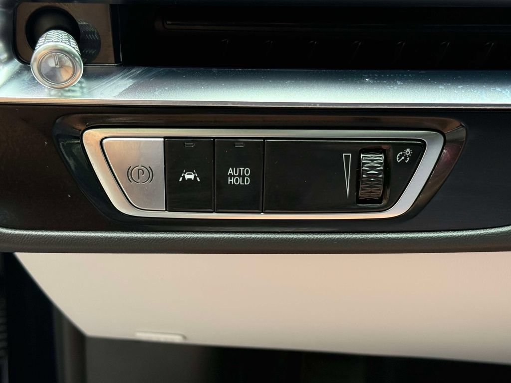 Used 2026 Cadillac Lyriq Luxury w/ LPO, Floor Liner Package AWD/4WD image 28