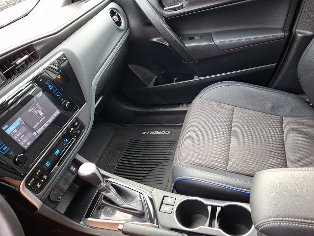 Used 2019 Toyota Corolla SE FWD image 30