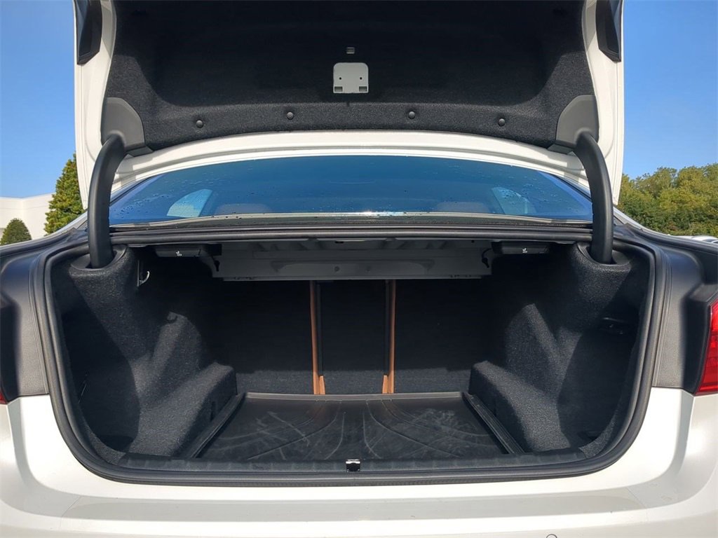 Used 2019 BMW 530i 530i w/ Convenience Package image 14