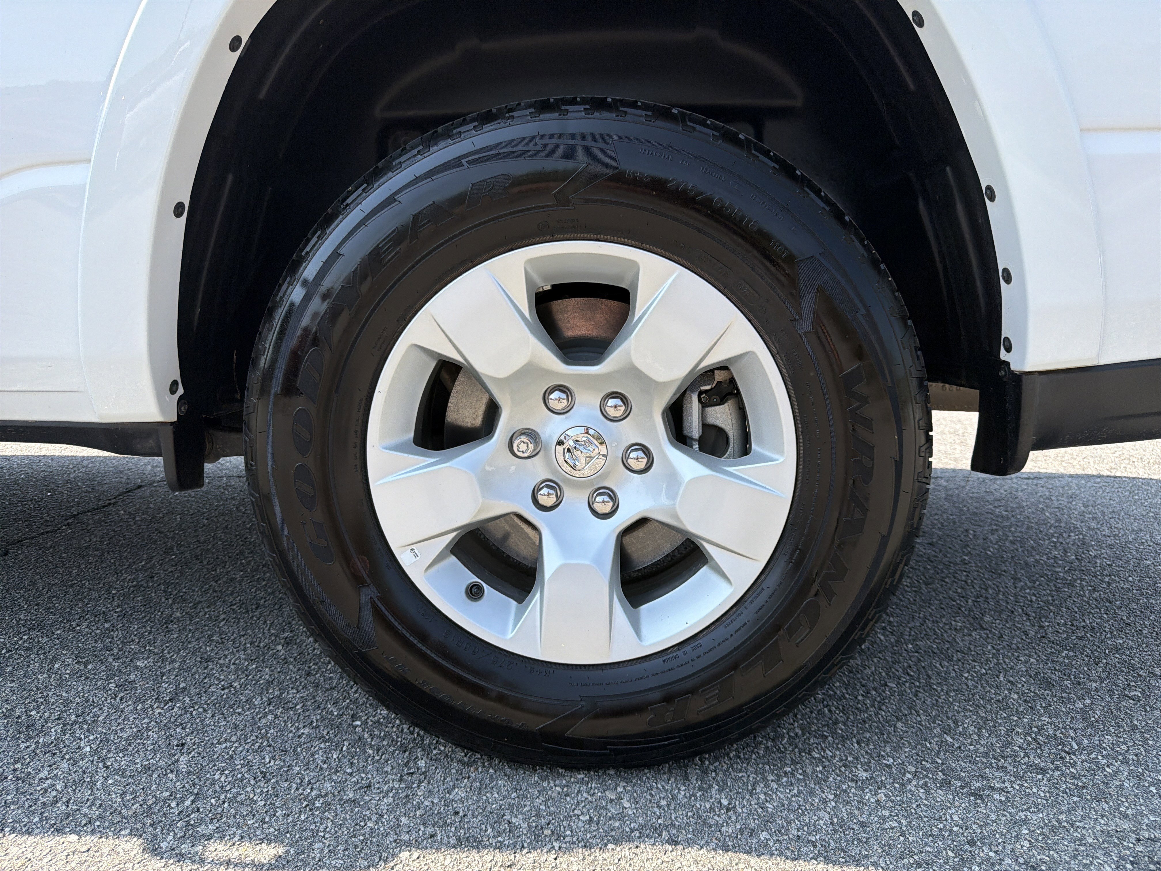 Used 2025 RAM 1500 Big Horn image 30