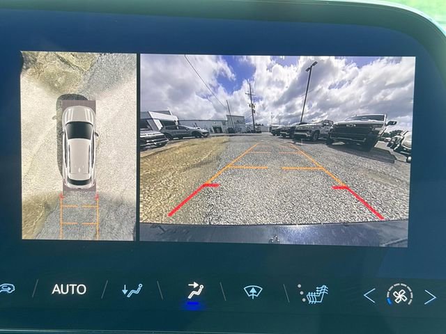 New 2025 Chevrolet Equinox EV LT image 13