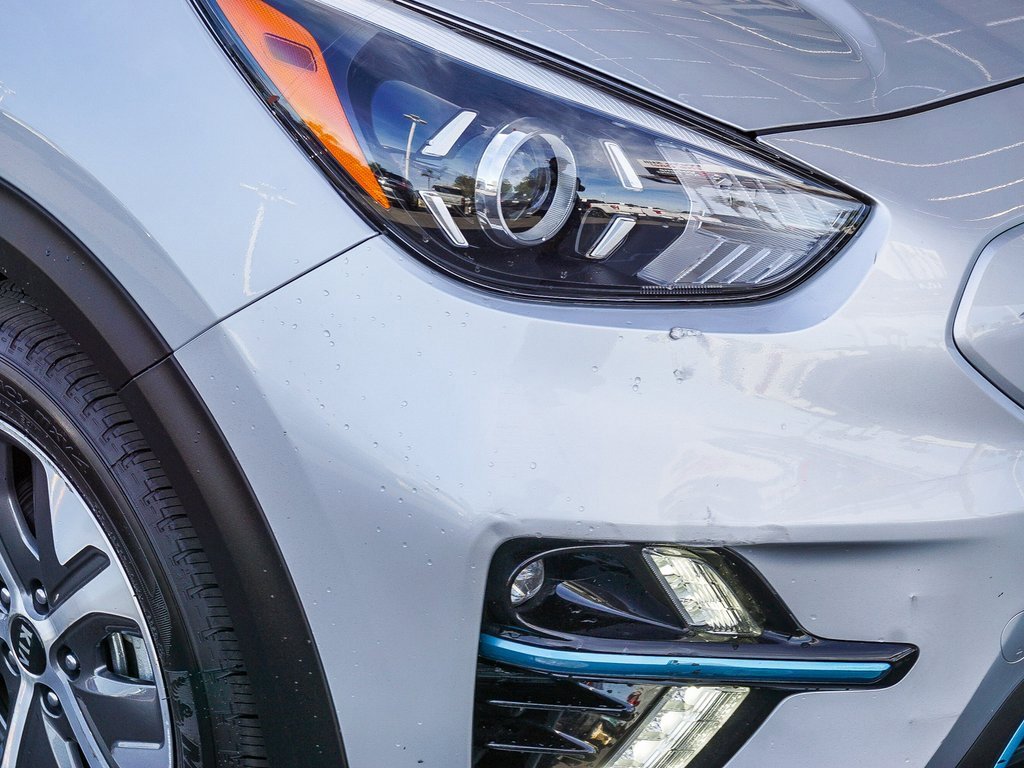 Certified 2020 Kia Niro EX image 11