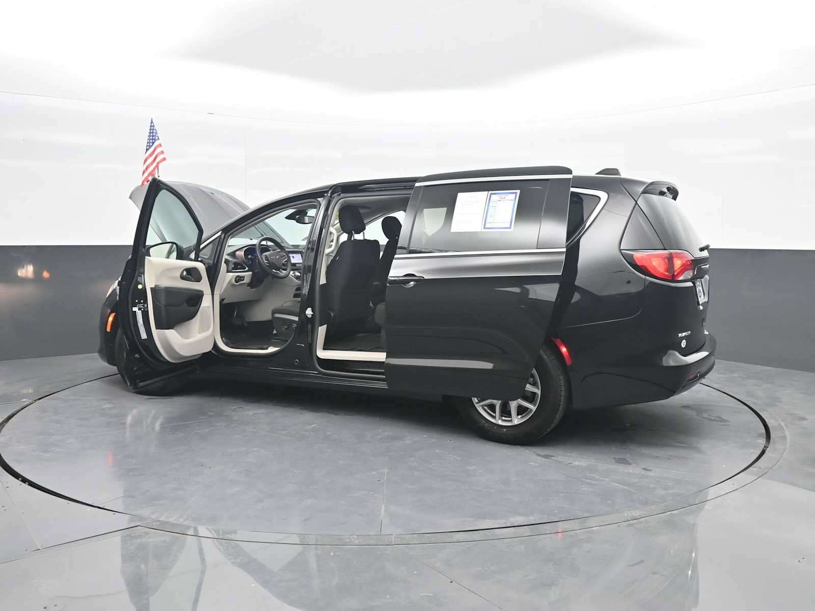 Used 2024 Chrysler Voyager LX FWD image 47
