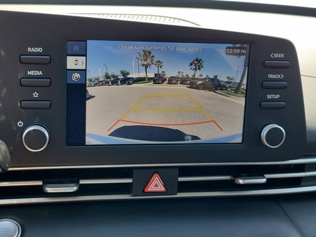 New 2026 Hyundai Elantra Hybrid FWD image 12