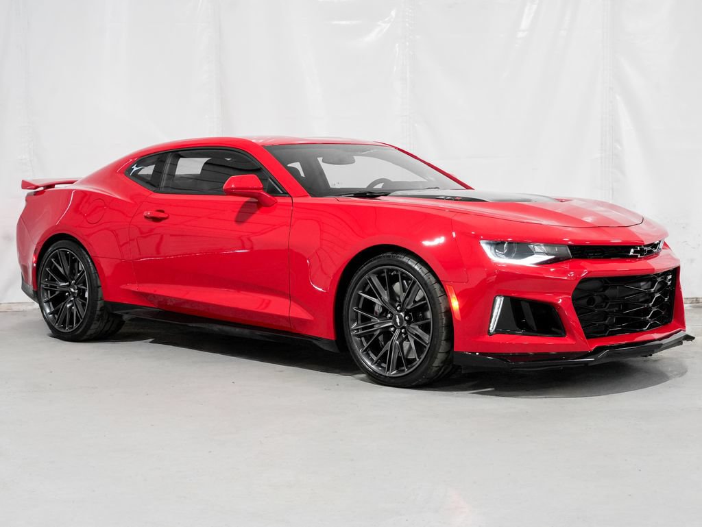 Used 2017 Chevrolet Camaro ZL1 RWD image 8