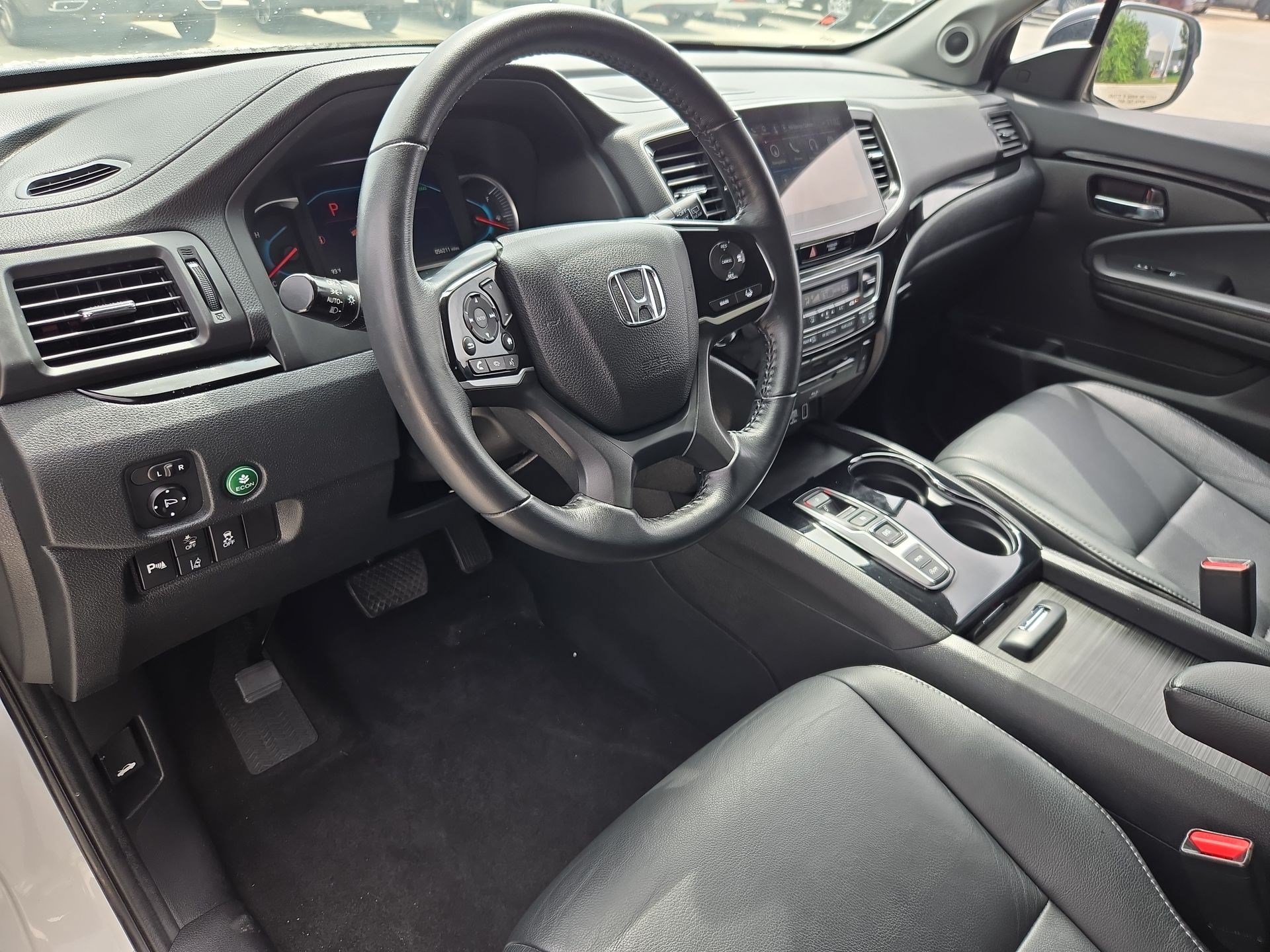 Used 2021 Honda Pilot Touring image 12