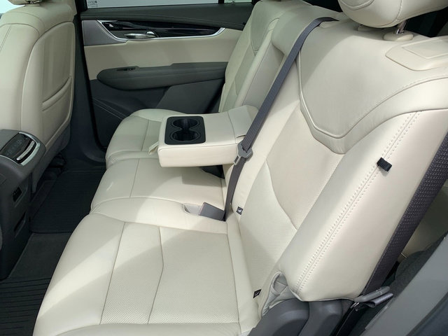 Used 2020 Cadillac XT6 Premium Luxury image 19
