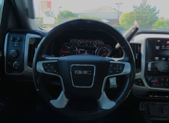 Used 2015 GMC Sierra 2500 SLT w/ Duramax Plus Package AWD/4WD image 18