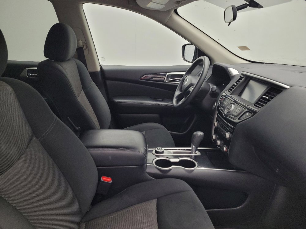 Used 2020 Nissan Pathfinder S AWD/4WD image 21