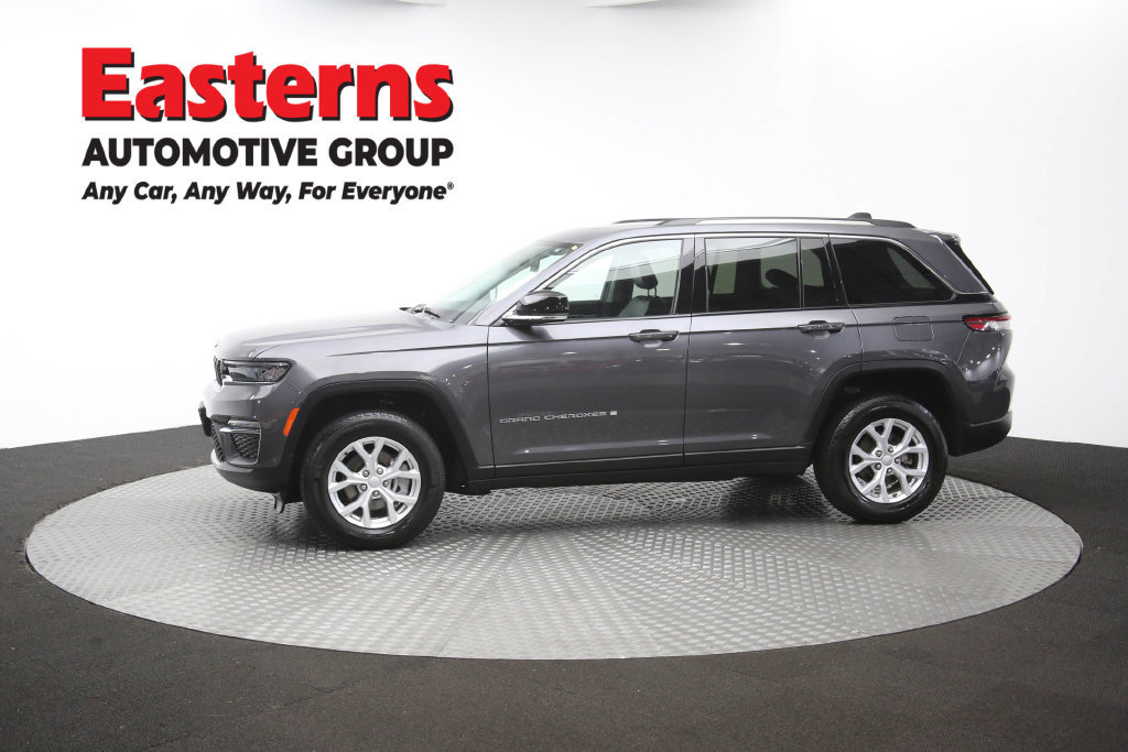 Used 2023 Jeep Grand Cherokee Limited AWD/4WD image 64