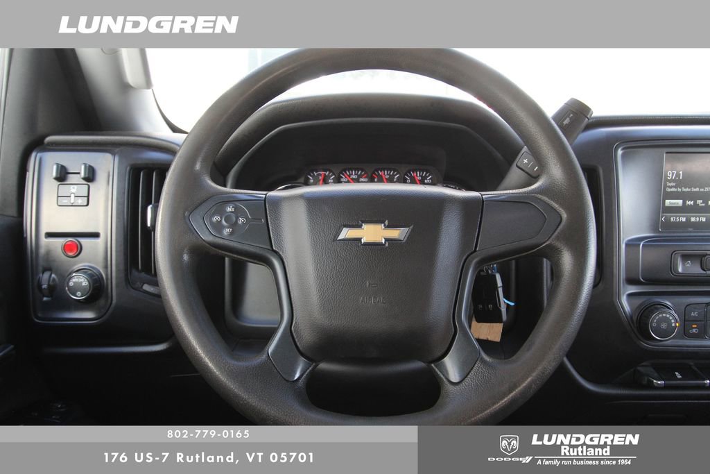 Used 2018 Chevrolet Silverado 2500 W/T w/ WT Convenience Package AWD/4WD image 5