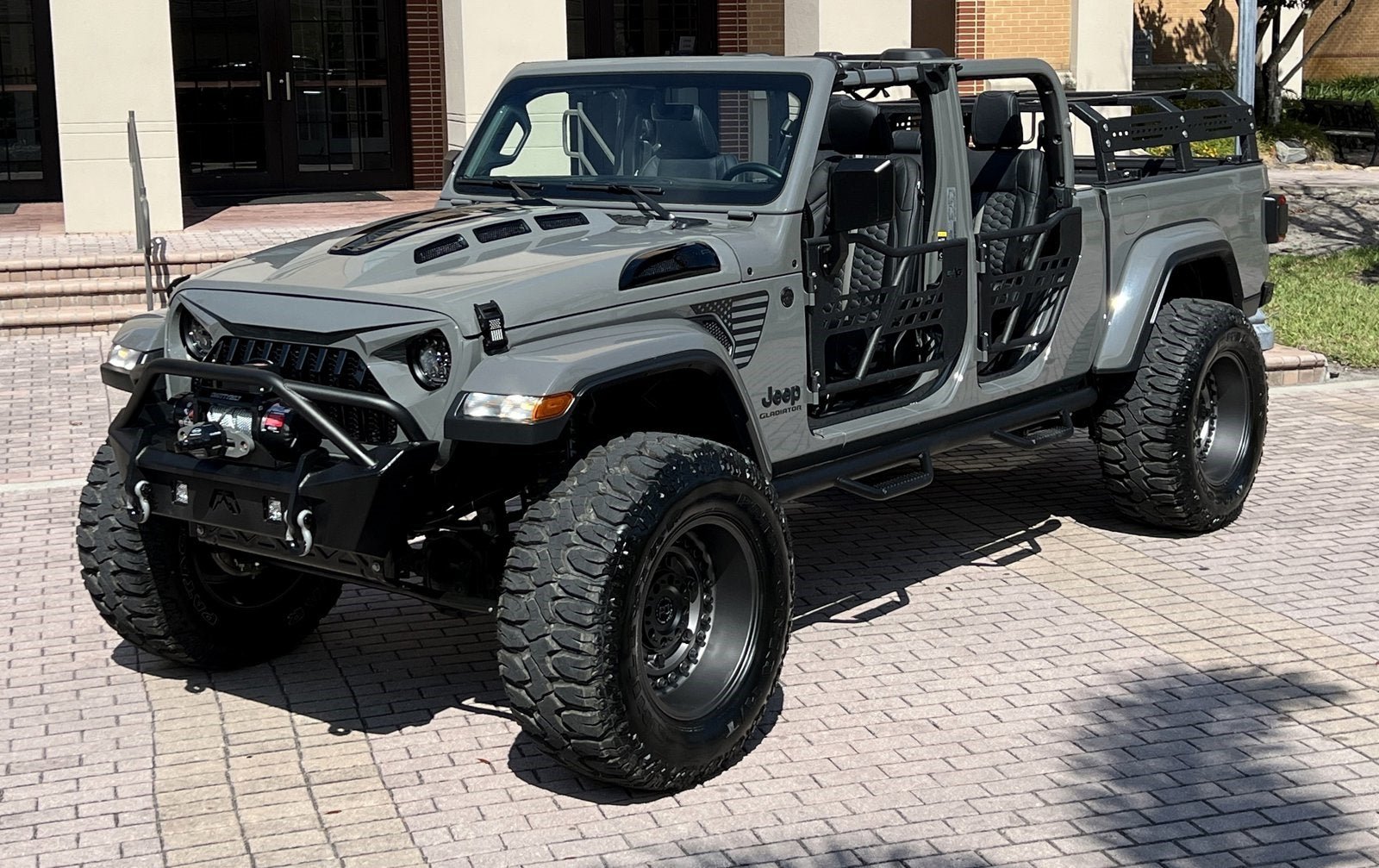 Used 2022 Jeep Gladiator Sport AWD/4WD image 3