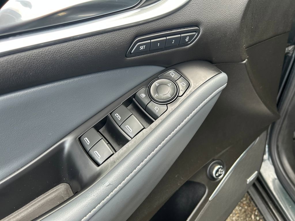 Used 2021 Buick Enclave Premium w/ Surround and Sites Package image 21