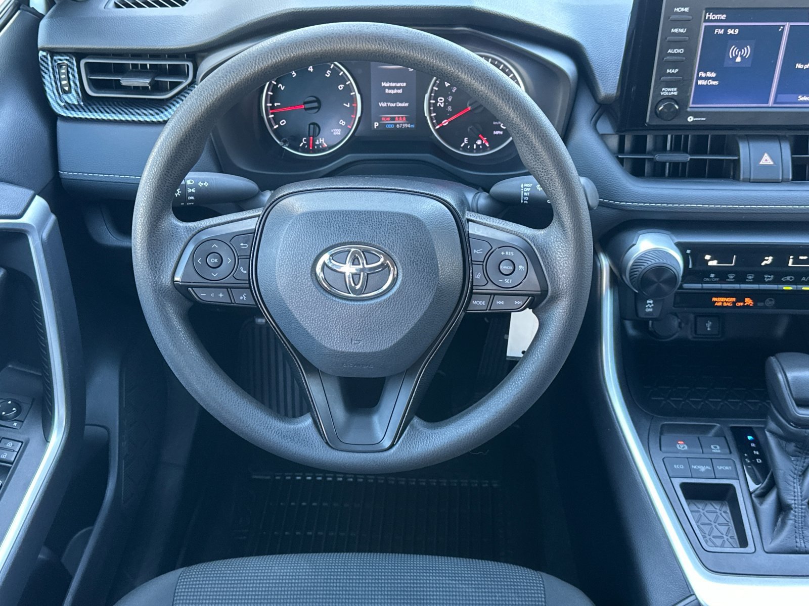 Used 2021 Toyota RAV4 LE FWD image 14
