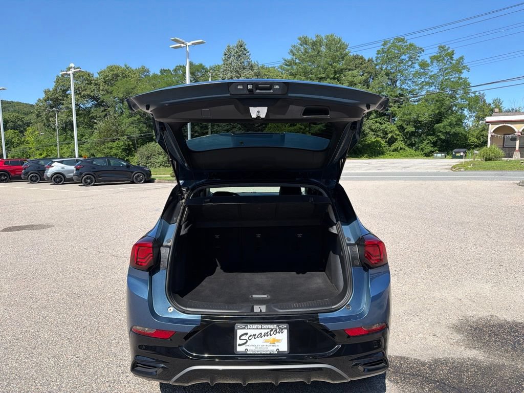 Certified 2024 Buick Encore GX Sport Touring AWD/4WD image 5