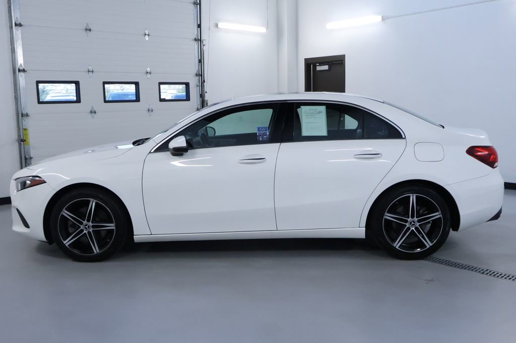 Used 2019 Mercedes-Benz A 220 4MATIC w/ Premium Package image 4