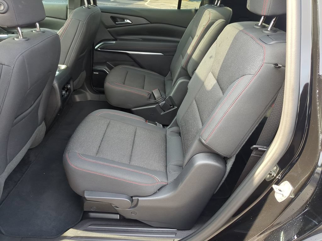 Used 2024 Chevrolet Traverse Z71 w/ Enhanced Driving Package AWD/4WD image 29