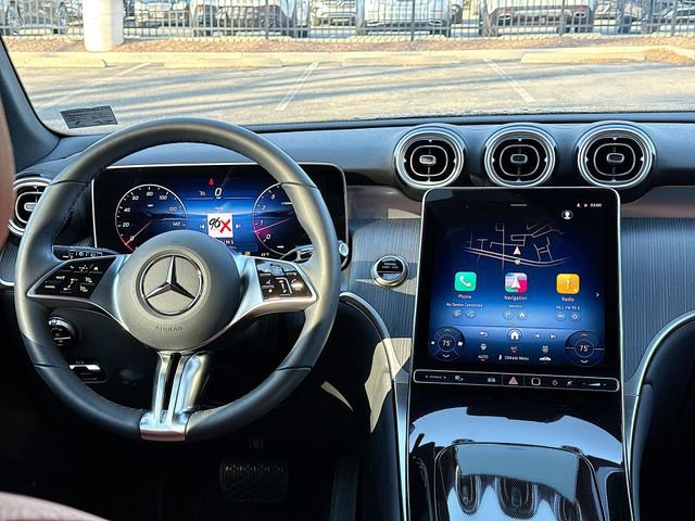 Used 2026 Mercedes-Benz GLC 300 4MATIC image 16