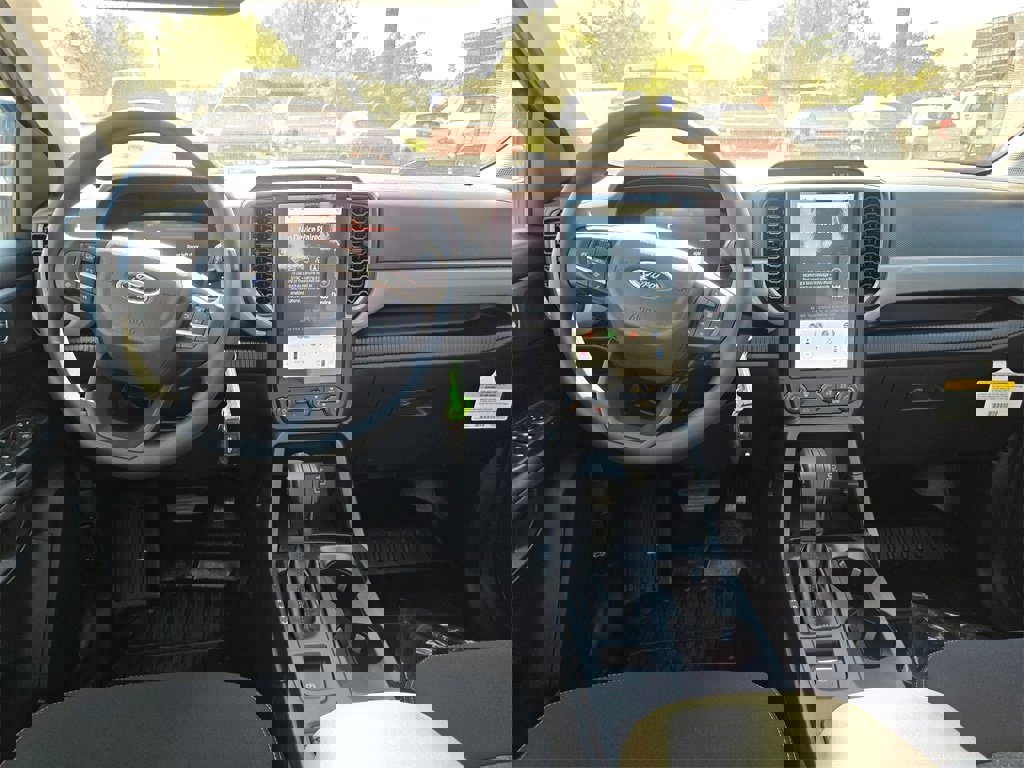 New 2025 Ford Ranger XL image 10