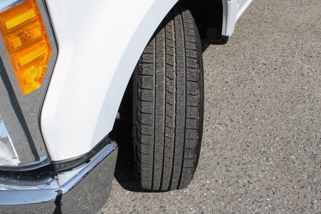 Used 2018 Ford F250 XL w/ Power Equipment Group RWD image 38