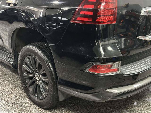 Used 2022 Lexus GX 460 Luxury w/ Sport Design Package AWD/4WD image 7