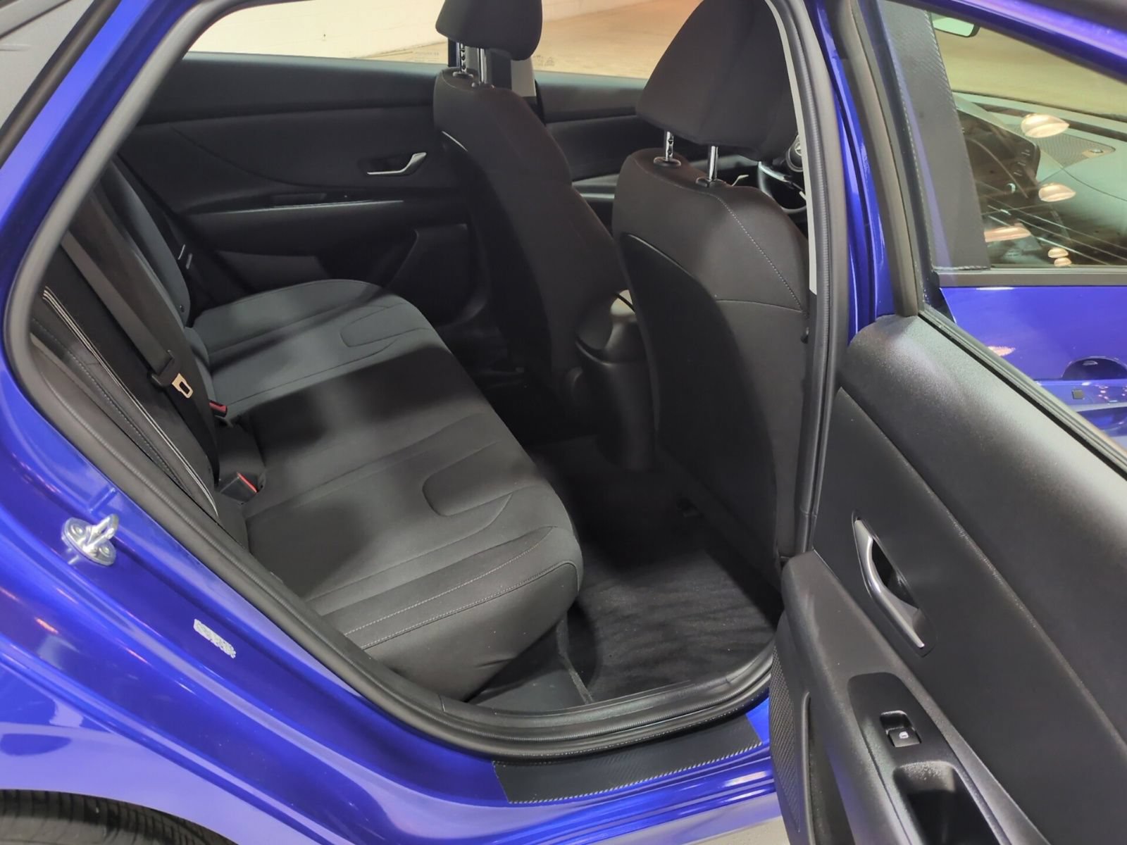 Certified 2023 Hyundai Elantra Blue FWD image 11