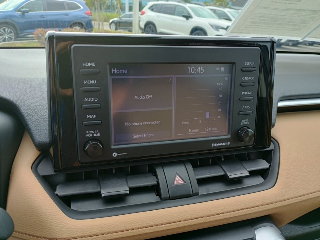 Used 2022 Toyota RAV4 LE image 28