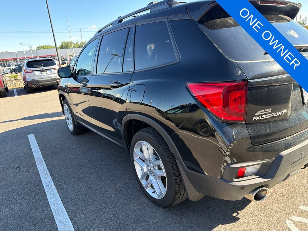 Used 2025 Honda Passport EX-L image 3