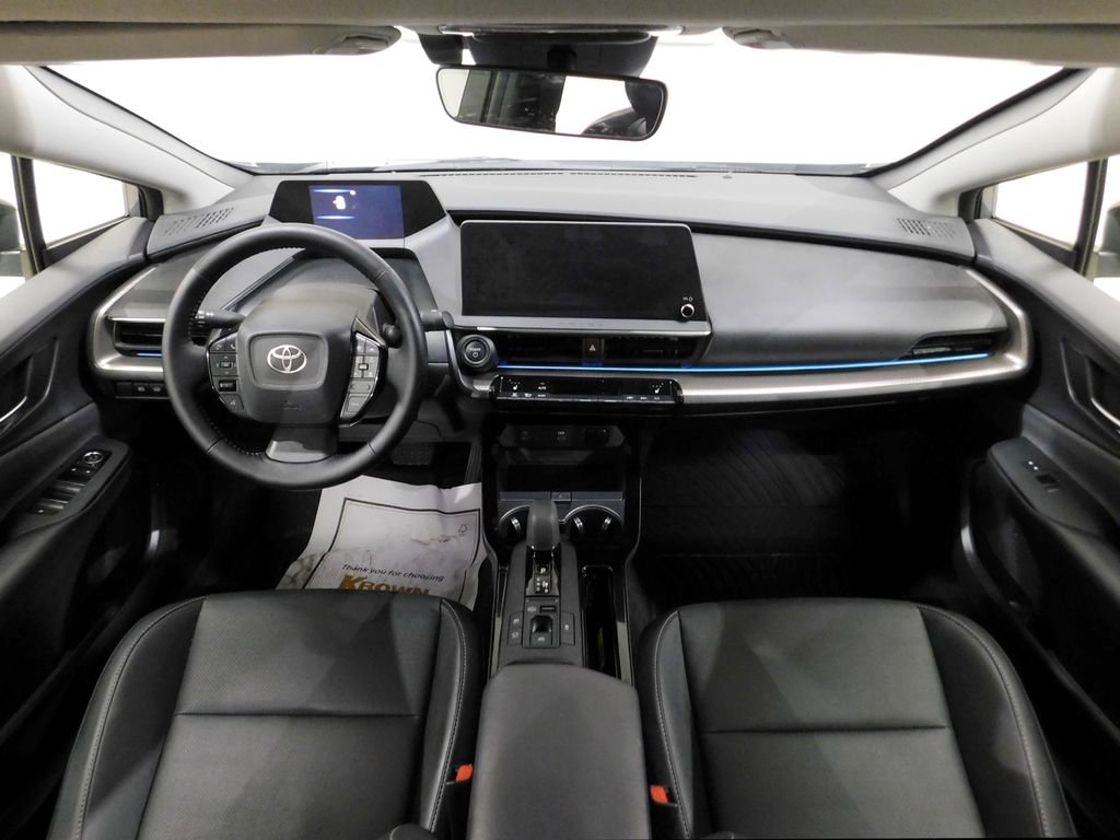 Used 2024 Toyota Prius XLE image 40