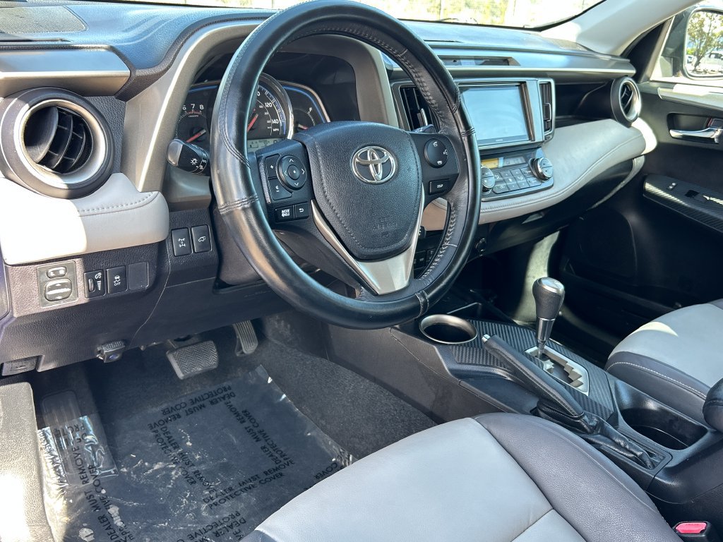 Used 2014 Toyota RAV4 Limited AWD/4WD image 7