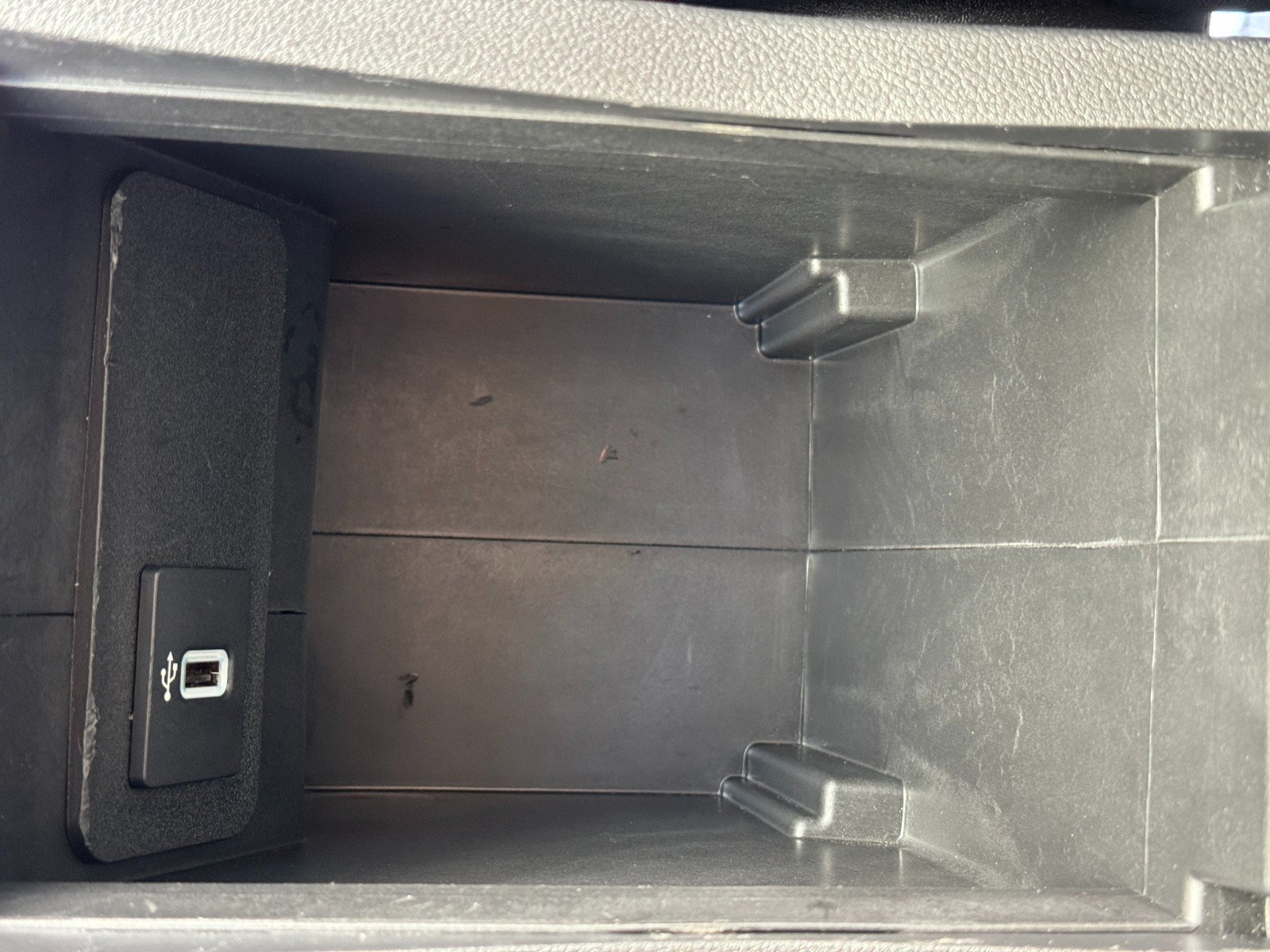 Used 2019 Ford Escape SE FWD image 28