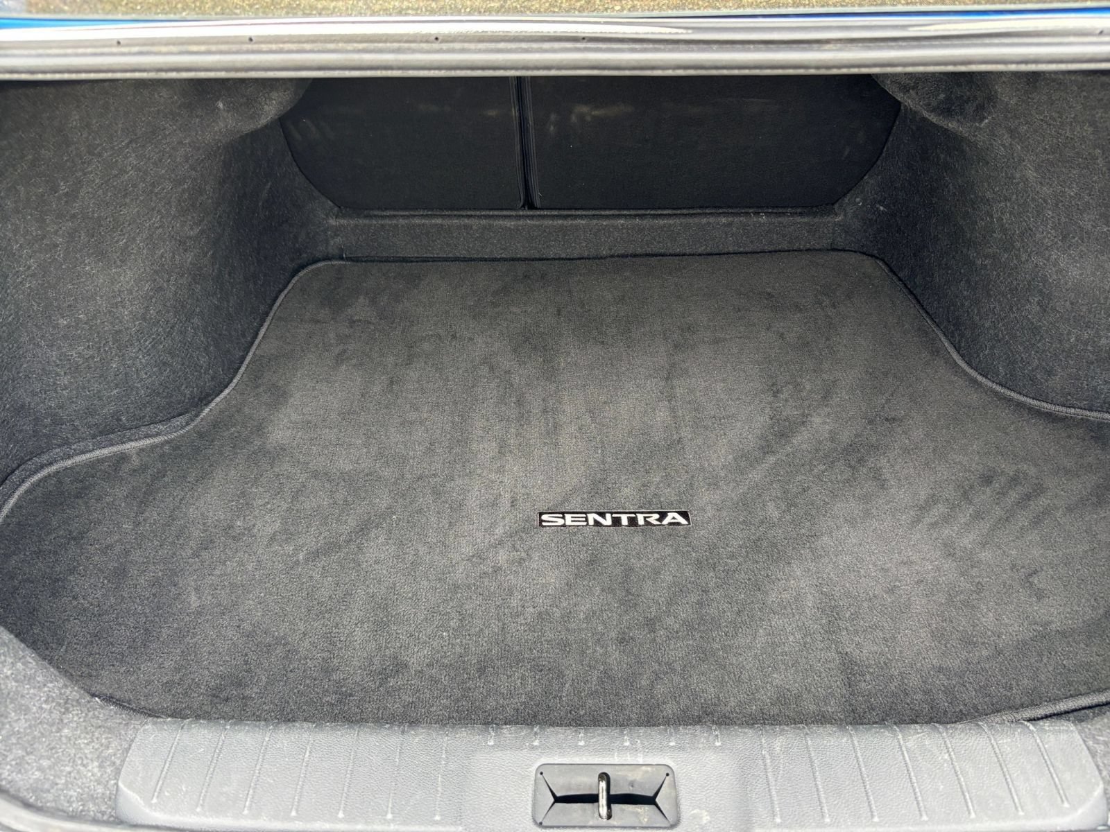 Used 2025 Nissan Sentra SV FWD image 24