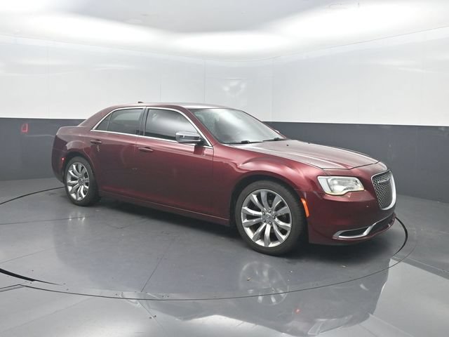 Used 2019 Chrysler 300 Touring w/ Chrome Appearance Package RWD image 32