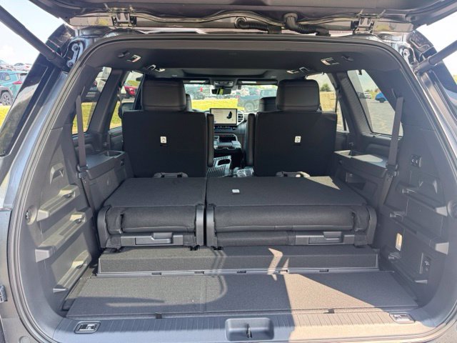 New 2026 Toyota Sequoia Platinum w/ Tow Technology Package AWD/4WD image 13