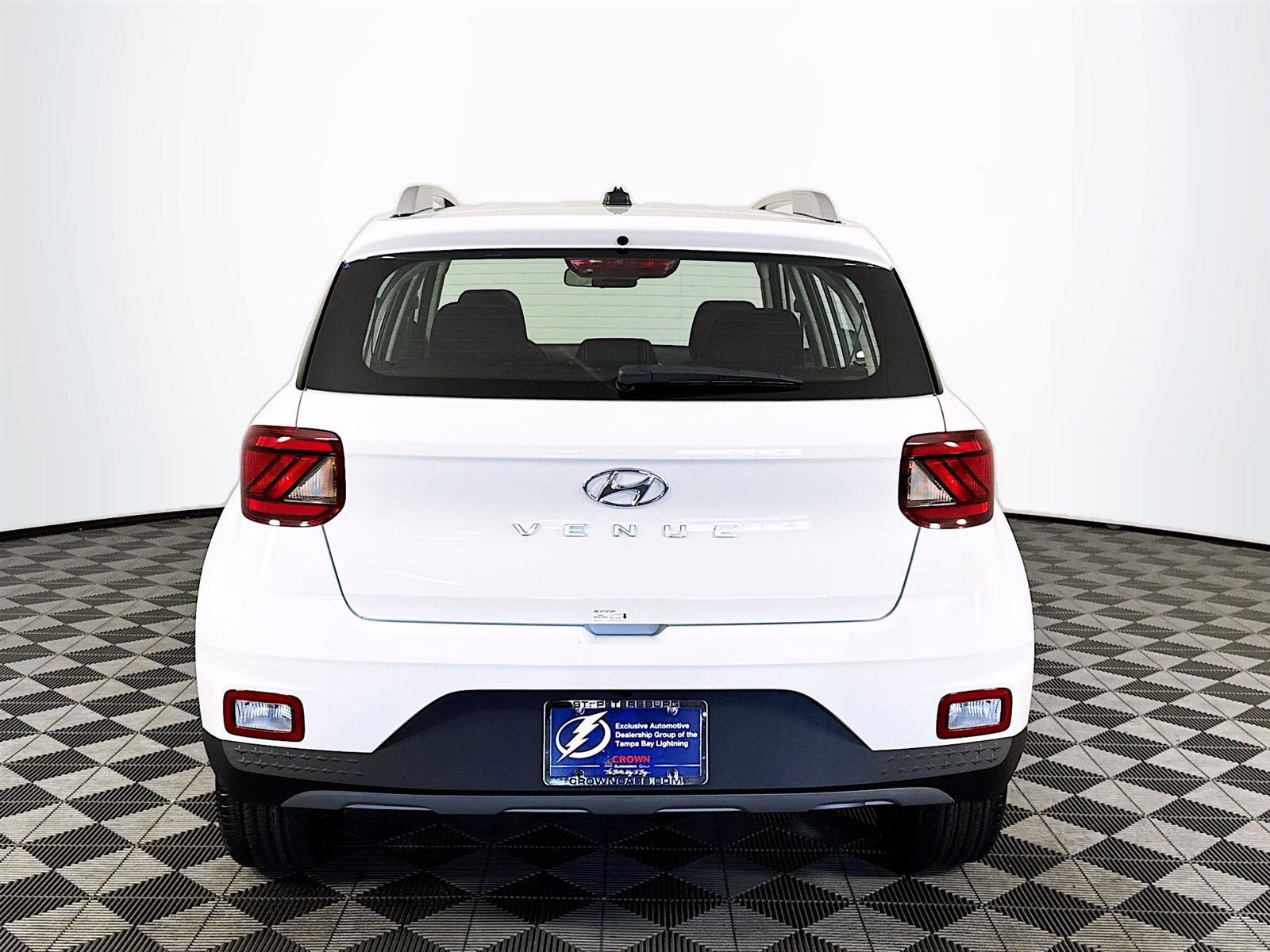 New 2025 Hyundai Venue SEL image 6